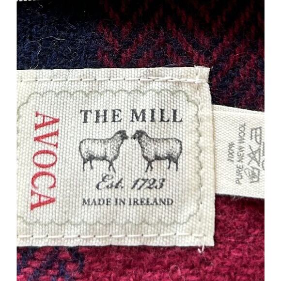 AVOCA THE MILL IRELAND 100% Pure New Wool Plaid Scarf Wrap 19 x 68 NICE G23 - Picture 4 of 4